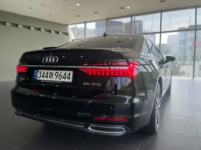 Audi A6 2023, 46696 км, за 23959.56 USD