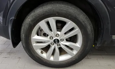 Kia Sorento 2015, 210508 км, за 4680.49 USD