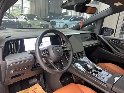 GAC Motor Trumpchi E9 2024, 39000 км, за 27848.69 USD - фото 10
