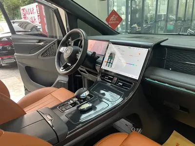 GAC Motor Trumpchi E9 2024, 39000 км, за 27848.69 USD - фото 12
