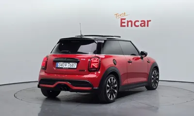 MINI Cooper 2023, 39103 км, за 15719.55 USD