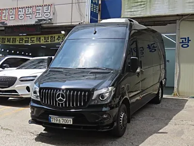Mercedes-Benz Sprinter 2017, 92752 км, за 27887.92 USD