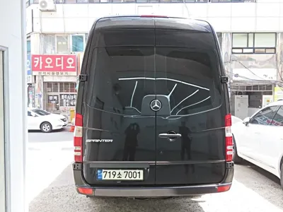 Mercedes-Benz Sprinter 2017, 92752 км, за 27887.92 USD