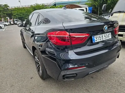 BMW X6 2017, 122697 км, за 21792.89 USD
