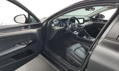 Kia K5 2023, 28426 км, за 23077.41 USD - фото 10