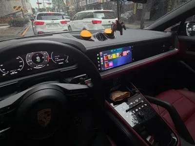 Porsche Cayenne 2024, 29900 км, за 83858.78 USD - фото 9