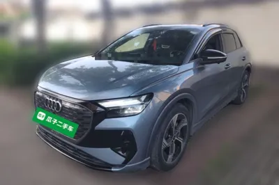 Audi Q4 e-tron · 2023 год
