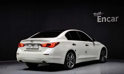 Infiniti Q50 2016, 183570 км, за 2980.13 USD