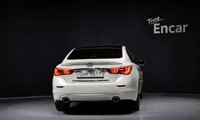 Infiniti Q50 2016, 183570 км, за 2980.13 USD