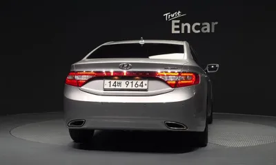 Hyundai Grandeur 2011, 89685 км, за 2992.46 USD