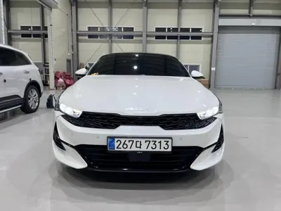 Kia K5 · 2023 год