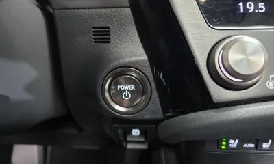 Lexus ES 2026, 13387 км, за 37110.1 USD - фото 39