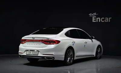 Hyundai Grandeur 2017, 149530 км, за 7622.15 USD