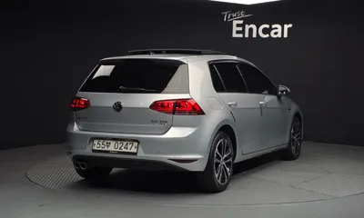 Volkswagen Golf 2016, 232861 км, за 7936.2 USD
