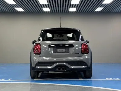 MINI MINI 2023, 18000 км, за 30955.74 USD