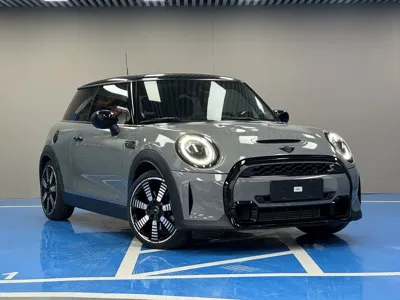 MINI MINI 2023, 18000 км, за 30955.74 USD