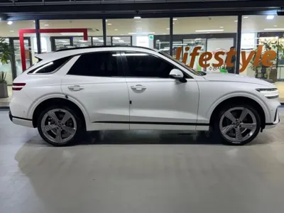 Genesis GV70 2021, 73571 км, за 18558.3 USD