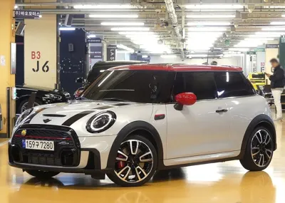 MINI Cooper · 2022 год