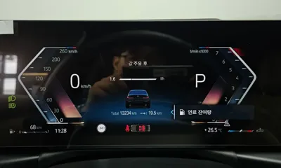 BMW 3-Series 2024, 13234 км, за 30064.33 USD - фото 8