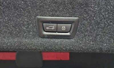 BMW 3-Series 2024, 13234 км, за 30064.33 USD - фото 33