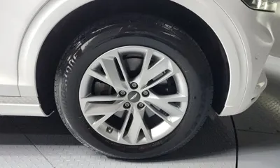 Genesis GV70 2024, 15420 км, за 28573.29 USD