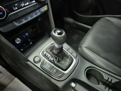 Hyundai Kona 2018, 131888 км, за 8205.33 USD - фото 13