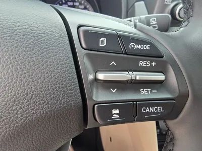 Hyundai Kona 2020, 66439 км, за 11750.03 USD - фото 9