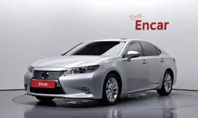 Lexus ES · 2013 год