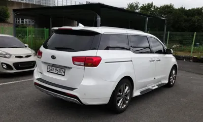 Kia Canival 2017, 178555 км, за 6045.63 USD