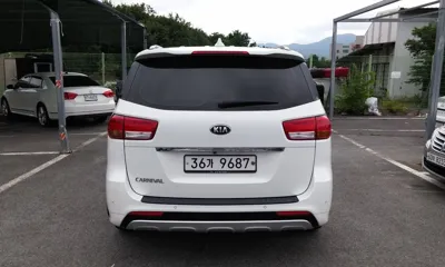 Kia Canival 2017, 178555 км, за 6045.63 USD