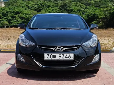 Hyundai Avante 2013, 119971 км, за 3190.73 USD