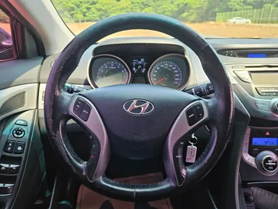 Hyundai Avante 2013, 119971 км, за 3190.73 USD - фото 13