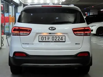 Kia Sorento 2016, 128072 км, за 8848.63 USD