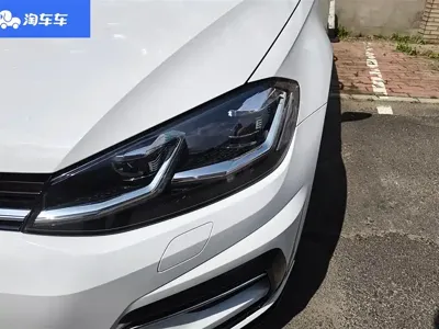 Volkswagen Golf 2020, 45800 км, за 11477.12 USD