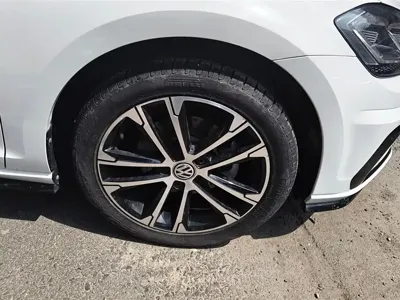 Volkswagen Golf 2020, 45800 км, за 11477.12 USD - фото 6