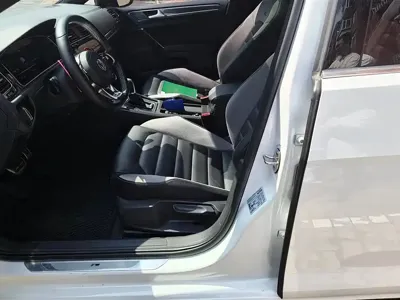 Volkswagen Golf 2020, 45800 км, за 11477.12 USD - фото 9