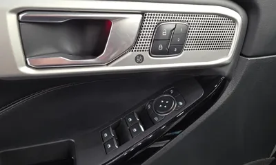 Ford Explorer 2022, 65731 км, за 65140.1 USD - фото 29