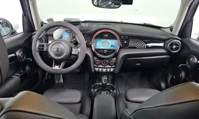 MINI Cooper 2023, 23946 км, за 19705.72 USD - фото 7
