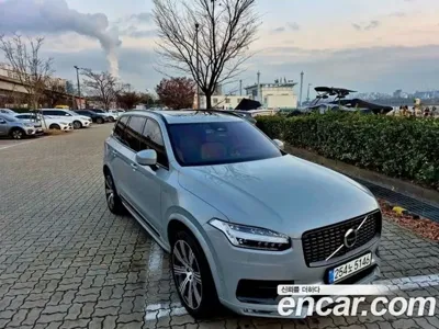 Volvo XC90 2024, 10500 км, за 25768.08 USD