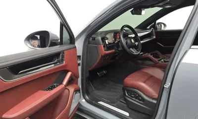 Porsche Cayenne 2024, 39649 км, за 95187.8 USD - фото 10