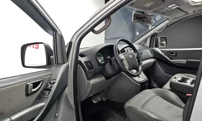 Hyundai Starex 2009, 105897 км, за 4165.56 USD - фото 11