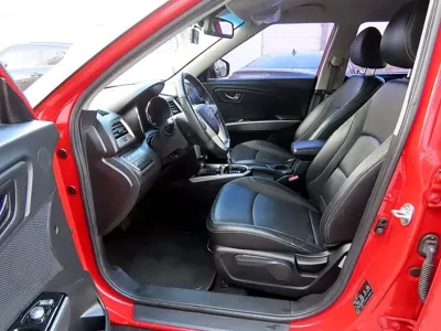 KG_Mobility_Ssangyong TIBOLI 2015, 127030 км, за 3774.83 USD