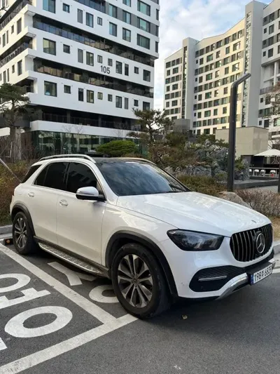 Mercedes-Benz GLE-Class 2023, 42500 км, за 43680.21 USD