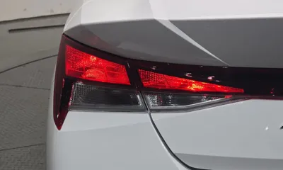 Hyundai Avante 2021, 16398 км, за 11567.96 USD - фото 23