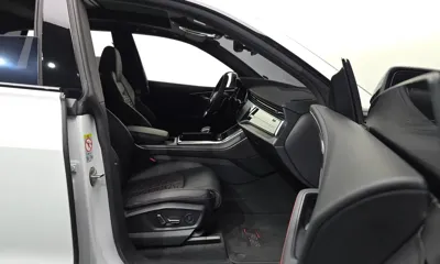 Audi RSQ8 2022, 29824 км, за 66955.5 USD - фото 12