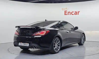 Hyundai Genesis 2013, 174412 км, за 6892.48 USD