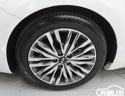 Kia K7 2020, 51203 км, за 12813.06 USD