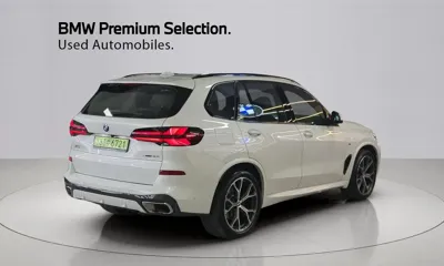 BMW X5 2025, 10099 км, за 68958.75 USD
