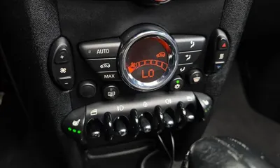 MINI Roadster 2012, 106155 км, за 4923.2 USD - фото 11