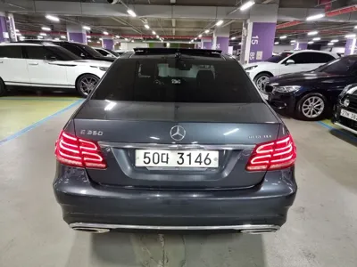 Mercedes-Benz E-Class 2015, 63559 км, за 13355.06 USD